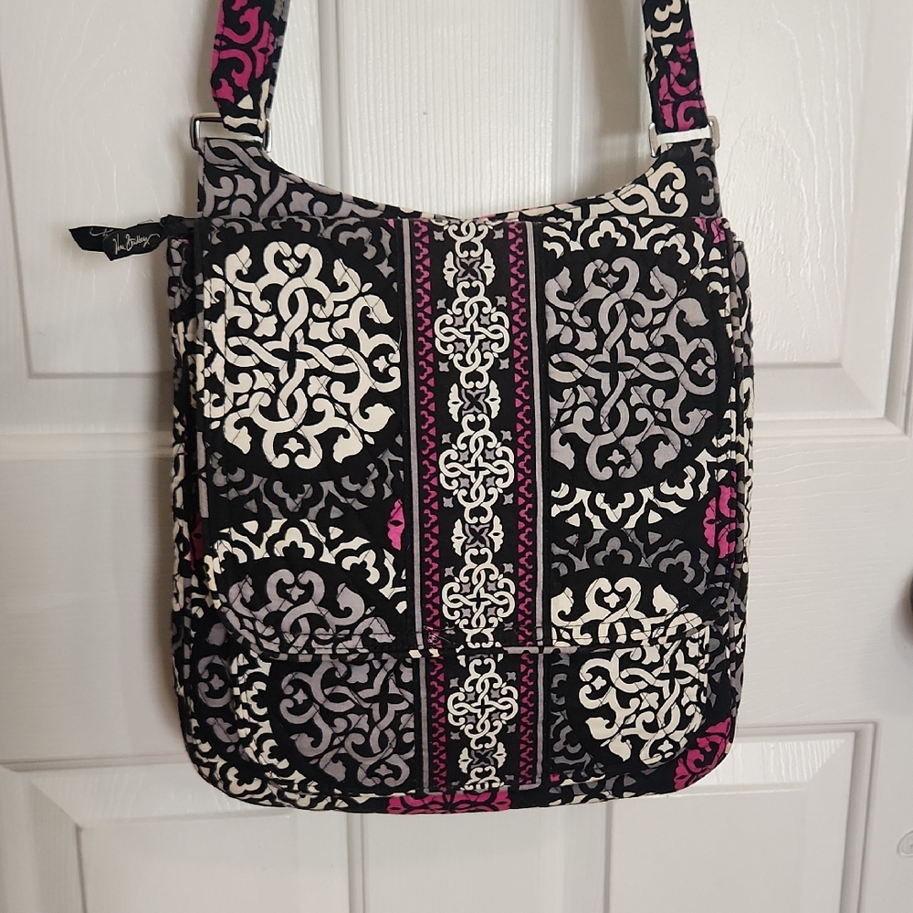 Vera BradleyBlack and Pink Patterned Women's Messenger Crossbody Bag In EUC